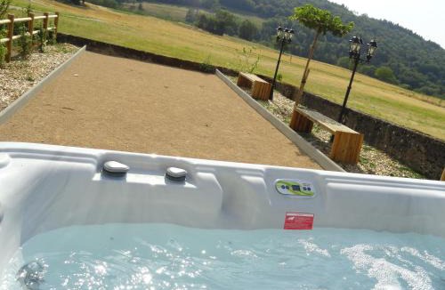 Marchamp House | Les violettes du Bugey