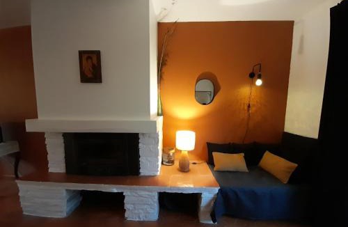 Mons House | Les Violettes