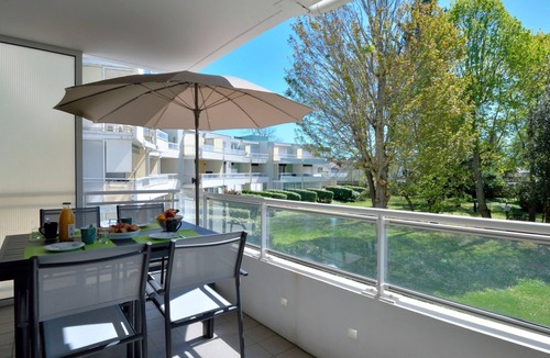 La Baule-Escoublac Apartment | Les Voiles de La Baule by Interhome