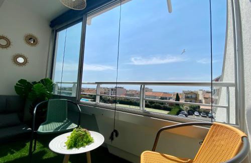 Carnon-Plage Apartment | *Les Voiliers, Studio, Vue sur Mer, Wifi, Parking*