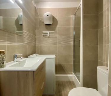 Carnon-Plage Apartment | *Les Voiliers, Studio, Vue sur Mer, Wifi, Parking*
