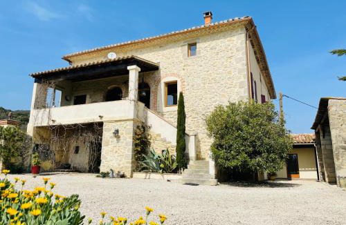 Saint-Sauveur-de-Cruzieres Bed & Breakfast | Les Volets Rouges