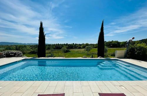 Saint-Sauveur-de-Cruzieres Bed & Breakfast | Les Volets Rouges