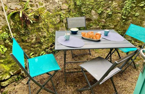 Dinan House | Les Volets Blancs