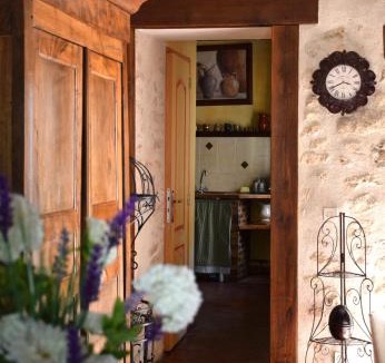 Provins House | Les Volets Bleus