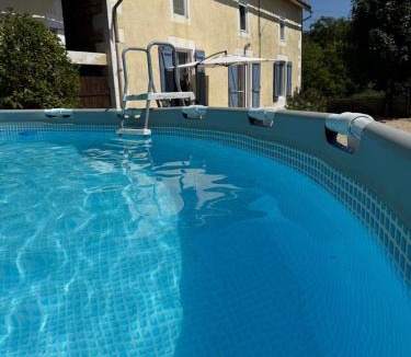 Saint-Macoux House | Les Volets Bleus