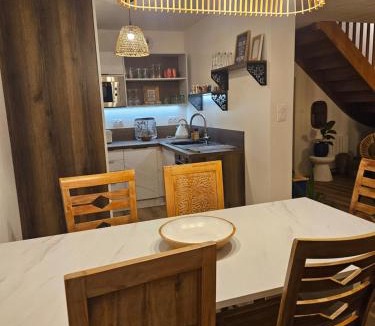 Jublains House | Les Volets Bleus house and spa