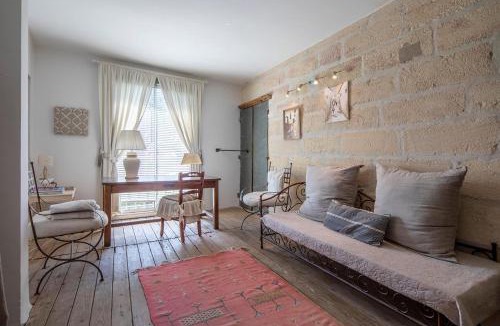 Maillane House | Les volets bleus-Maillane