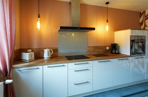 Peumerit House | Les Volets Rouges by Interhome