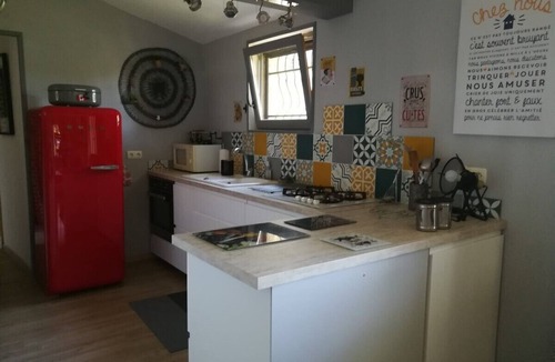 Mejannes-le-Clap House | LES Volets Verts