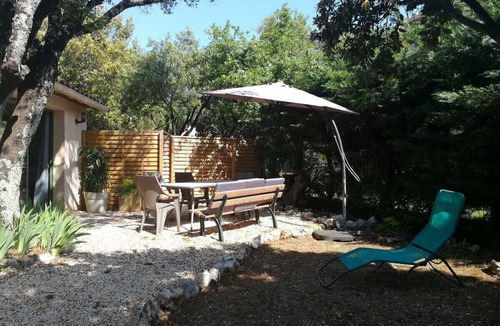 Mejannes-le-Clap House | LES Volets Verts