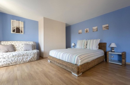 Saint-Martin-la-Meanne House | Les Voyageurs