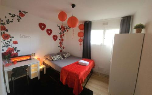 Villiers-le-Bel Apartment | LEscale dAstérix - 9 guests near Paris