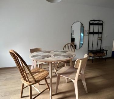 Cherbourg-en-Cotentin Apartment | Lescapade Cherbourgeoise proche Naval