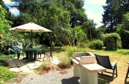 Saint-Dolay House | lesChenes