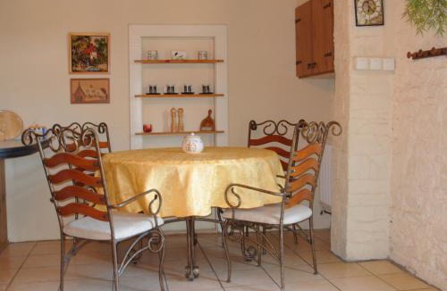 Saint-Dolay House | lesChenes