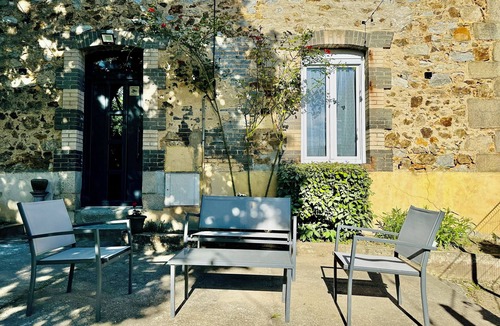 Limoges Apartment | Lescinqsuites/Le Chivas - Dabnb