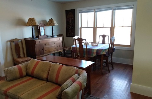 Pleasant Prairie Apartment | LESS THAN 1 MILE OFF FREEWAY