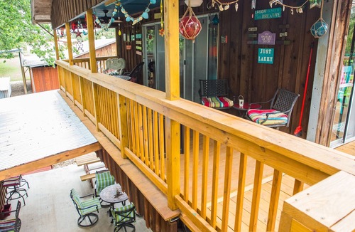 Clifton House | Less than 1 mile from Lake Whitney. Beautiful Large Vacation Retreat