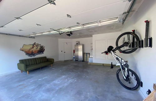 Bentonville House | Less than 1mi to the historic downtown Bentonville & museums