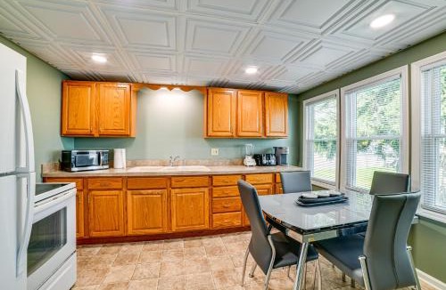 Munsons Corners Apartment | Less Than 2 Mi to SUNY Cortland Unit with Private Parking