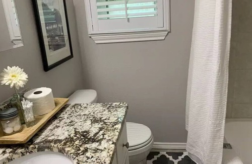 Rockwall House | Less than a mile from downtown Rockwall