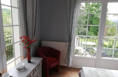 Tournay Bed & Breakfast | LESSENCIEL