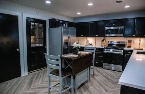 Big Spring House | LET D'S COZY COTTAGE #2 PROVIDE YOU A COMFORTABLE STAY IN BIG SPRING, TEXAS!