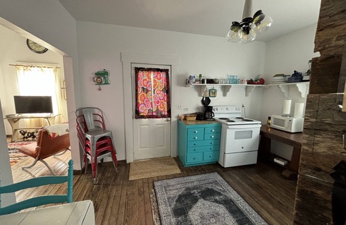 Lake Forest Estates House | Let "Rubies Rental" Be your Winter Escape
