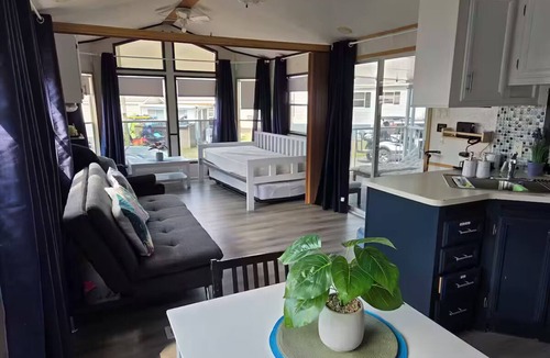Sherkston Cottage | Let's create Memories where FUN is LIFE at Sherkston Shores Resort.