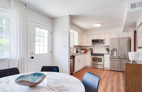Southwest Raleigh House | Let's Gogh State!