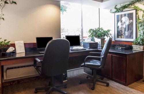 Martha Lake House | Let your trip take flight in Everett, WA !