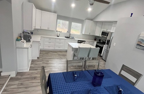 Montgomery House | Let’s get out of LIFE and back to nature
