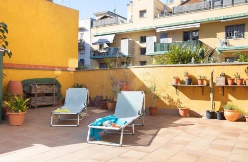 Navas Apartment | Lets Holidays BIG TERRACE APARTMENT IN BARCELONA
