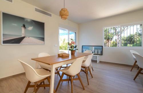 El Faro Villa | Lets in the Sun Villa Blue Mijas