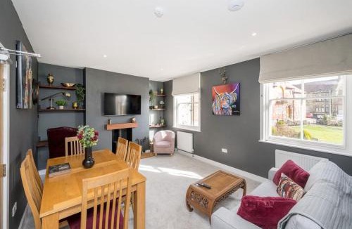 Pickering Apartment | Lettered Board Apartments 1, 2 & 3