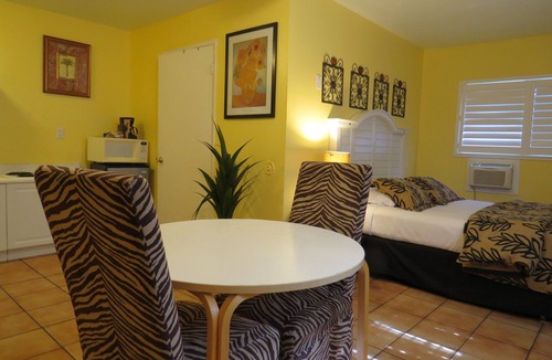 Leucadia Hotel | Leucadia Beach Inn