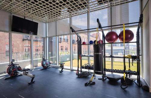 Killgubbin Hotel | Level Chicago River North