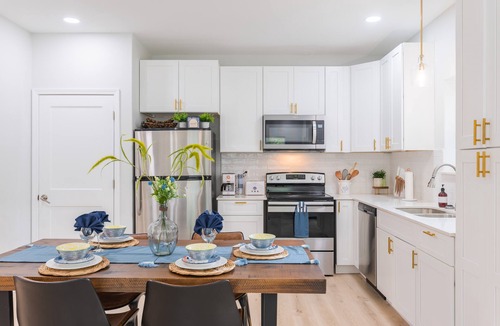 Wetmore House | Levy inn Luxury cottage