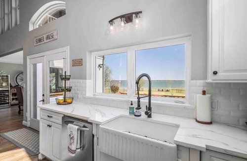 Lakewood Village House | Lewisville Lake Million Dollar Oasis w/ Pool!