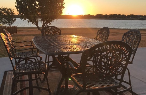 Little Elm House | Lewisville Lakefront Home-hot tub-near Frisco/Dallas-Texas/Omni PGA Golf Course