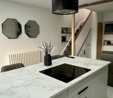 Aberaman Villa | Lewys Tai Bach