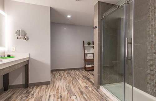 NoHo Arts District Hotel | Lexen Hotel North Hollywood
