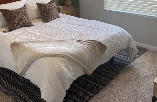 Hutto House | Lexi's Longe near Kalahari & Domain