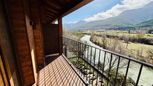 Fiscal Hotel | Leyendas Del Pirineo