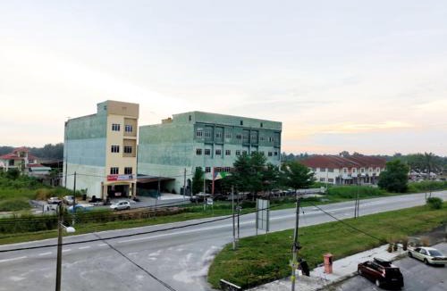 Kampong Pulau Kandis Hotel | LH Hotel Langkap Perak