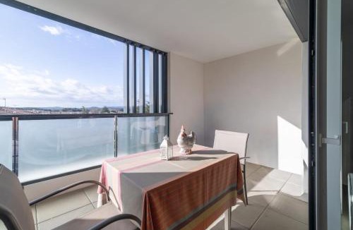 Saint-Mathieu-de-Treviers Apartment | LHortus Terrasse Nature Parking