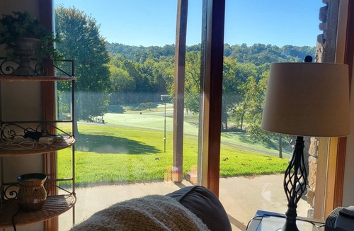 Bella Vista Apartment | LI VRBO - NWA mt bike, hike, and golf retreat