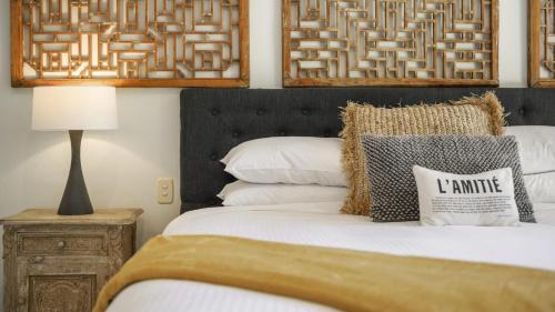 Sapphire Beach House | Liapari Beach House - Beach back yard, Pool, Spa