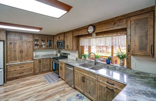Libby House | Libby Home w/Mountain Views: Gazebo & Fire Pit!